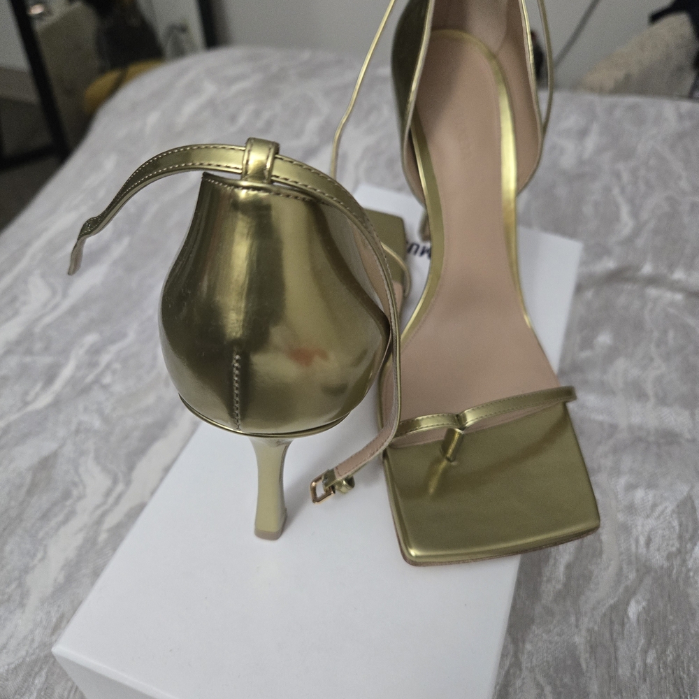 Bottega Veneta Gold Heels